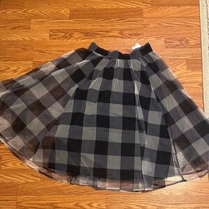 Elegant Checkered A-Line Skirt in Black and Gray